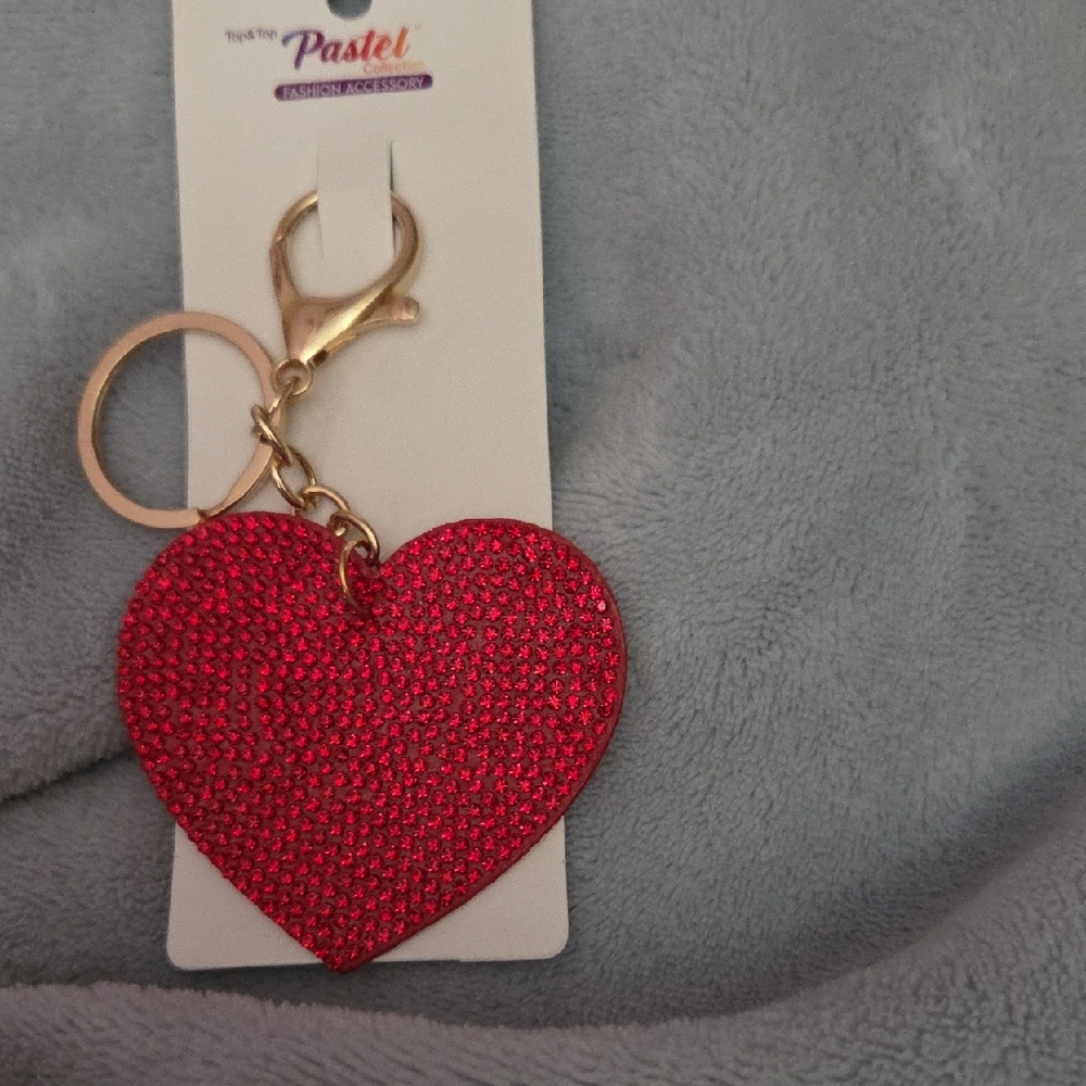 Keychain, Pastels Glittering Red Heart 2D NWT